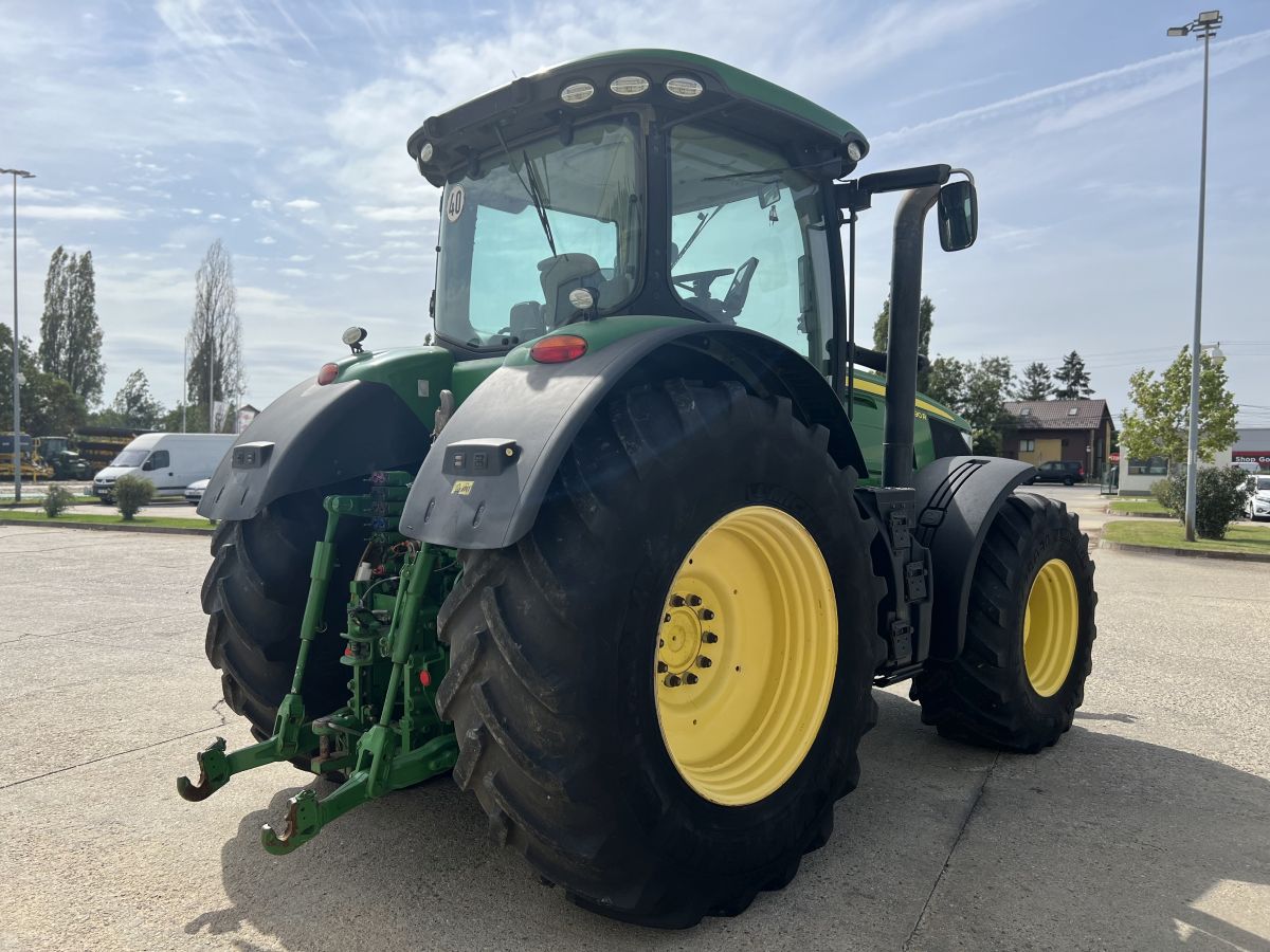 John Deere 7290R