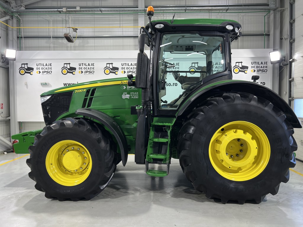 John Deere 7230R