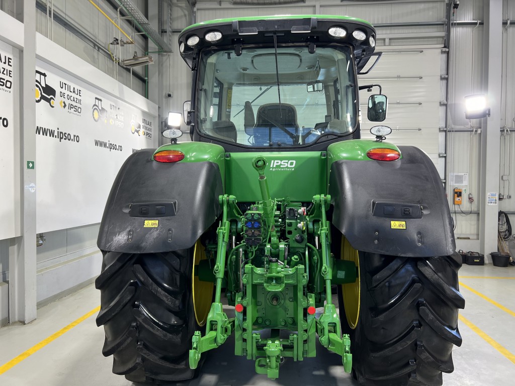 John Deere 7230R