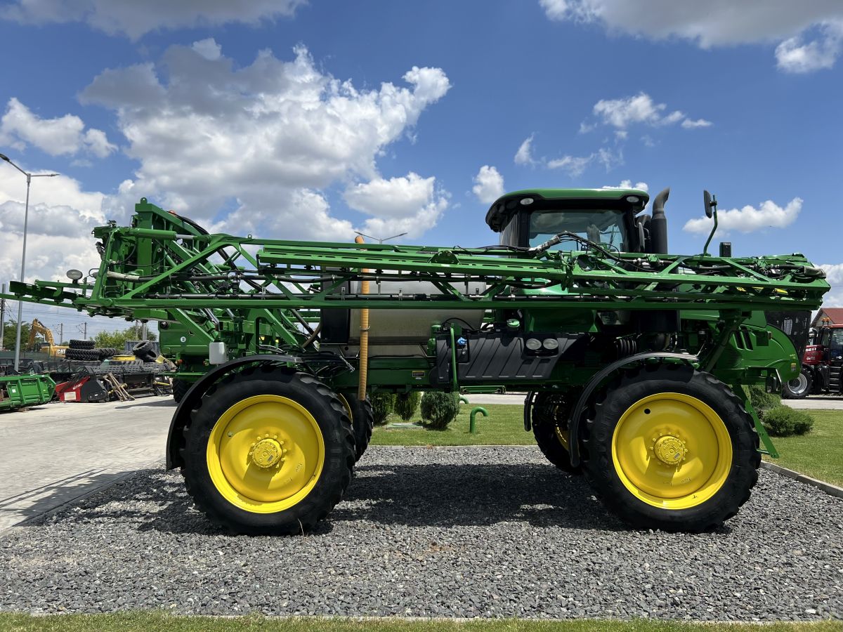 Sprayer John Deere R4030