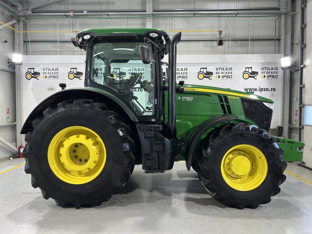 John Deere 7230R