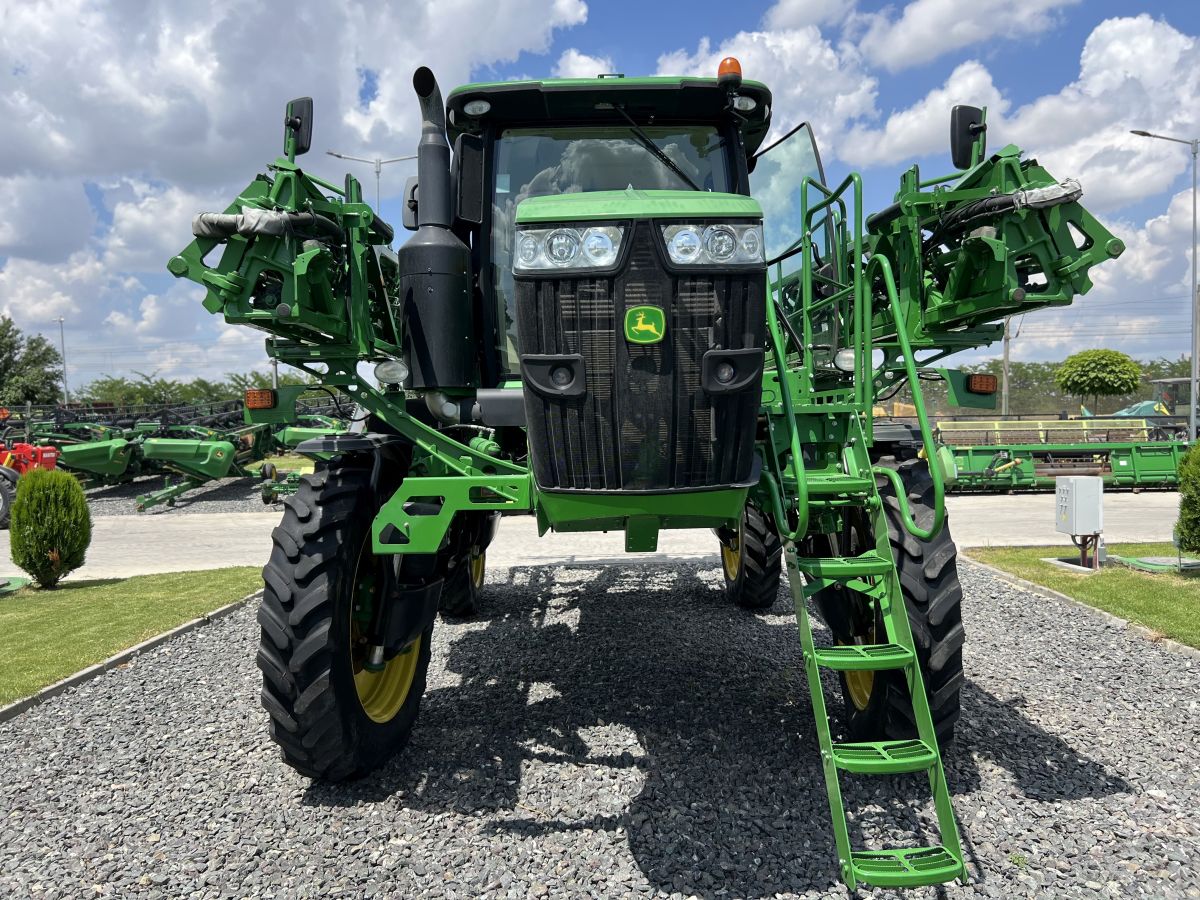 Sprayer John Deere R4030