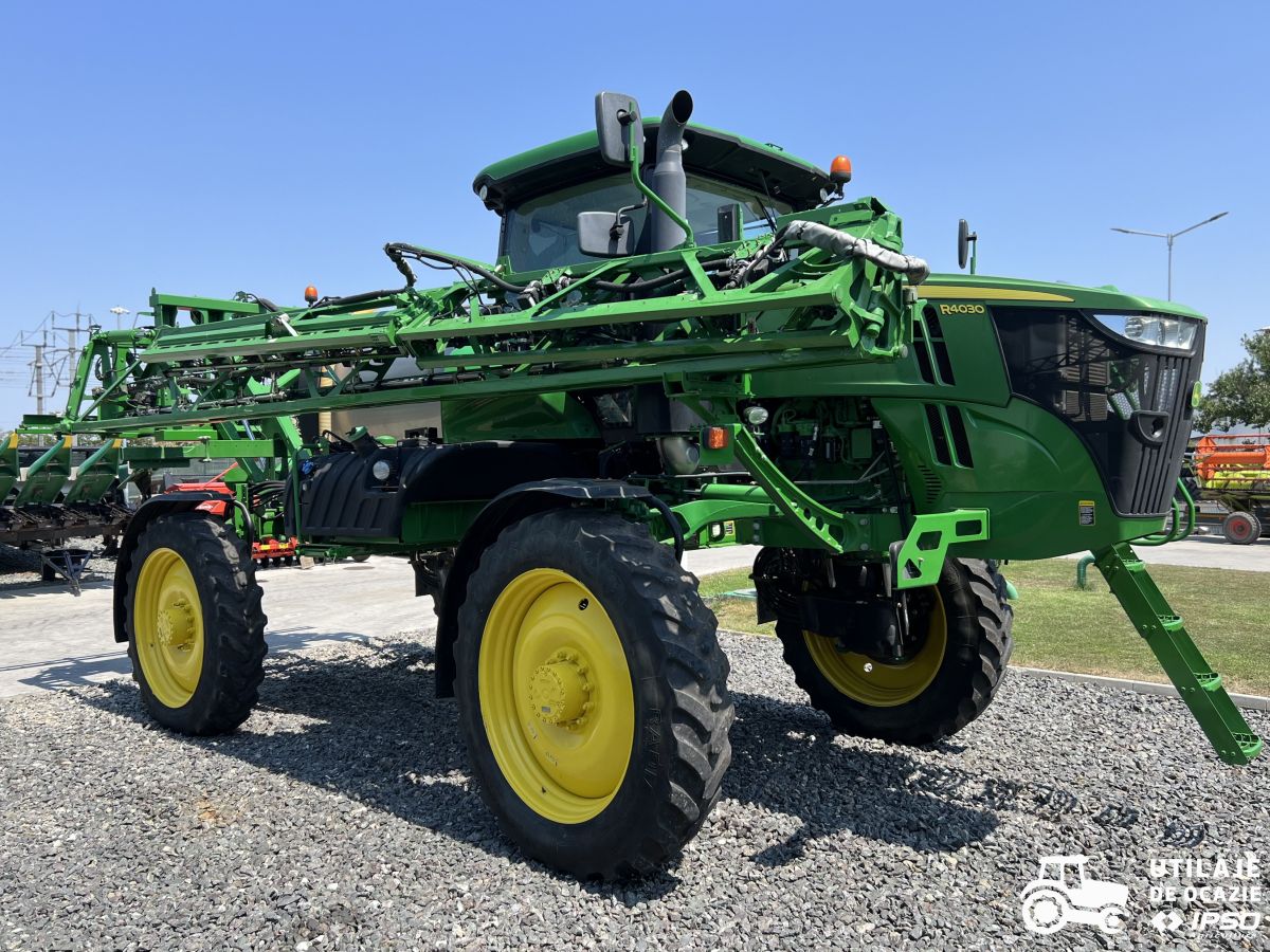 Sprayer John Deere R4030