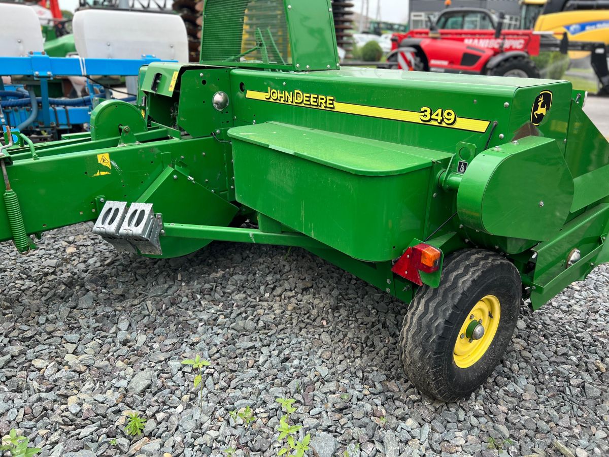 Presa de balotat John Deere 349