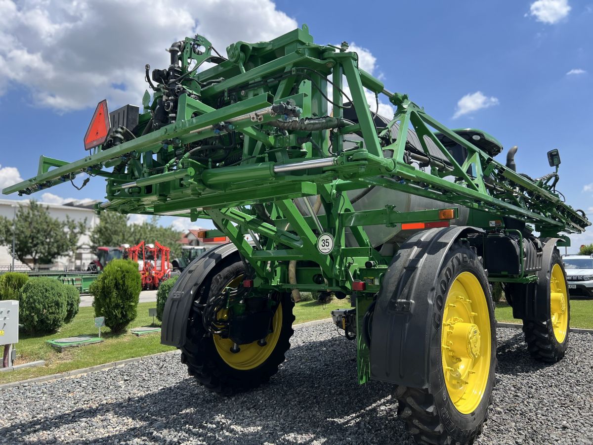 Sprayer John Deere R4045