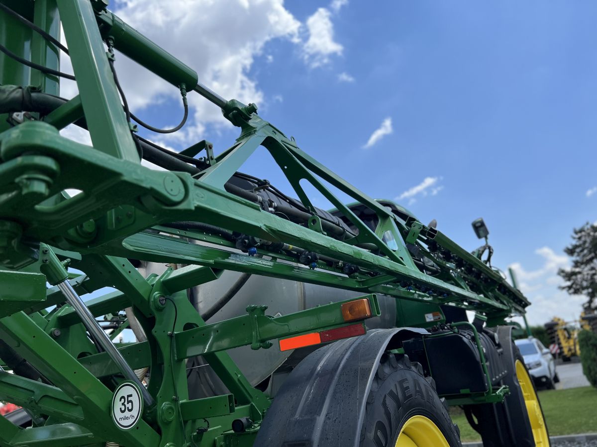 Sprayer John Deere R4045