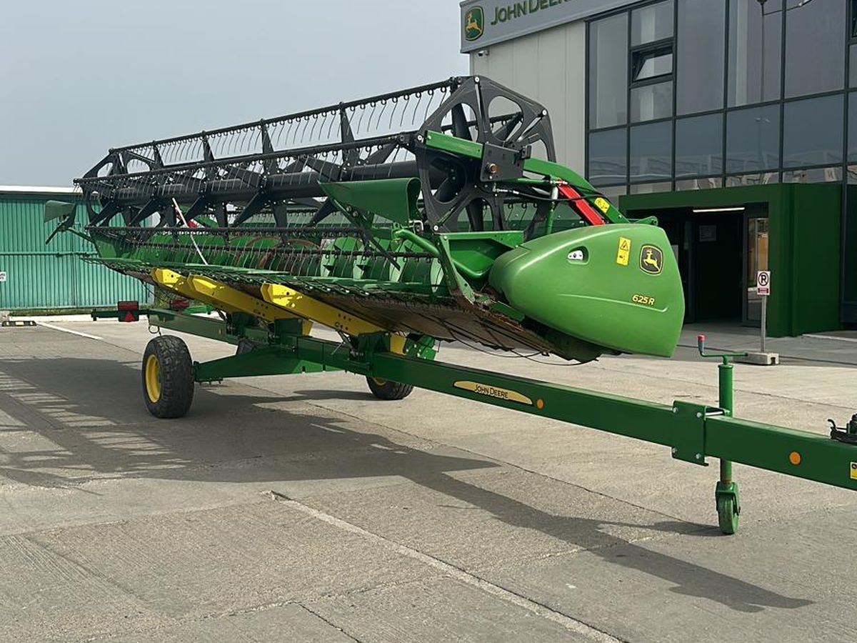 John Deere S770i + Header paioase