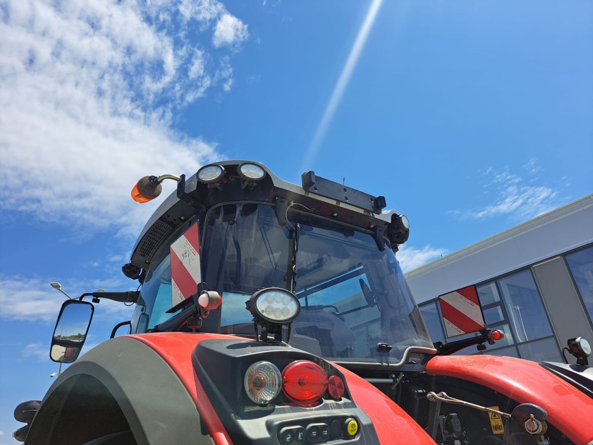 Massey Ferguson 8730S