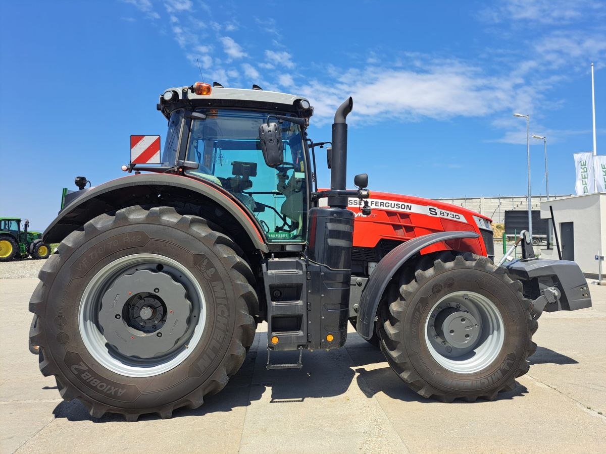 Massey Ferguson 8730S