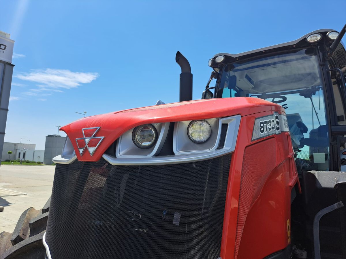 Massey Ferguson 8730S