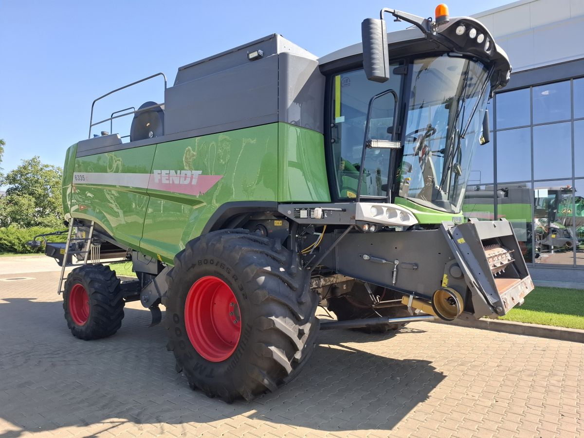 Fendt 6335C + Header paioase