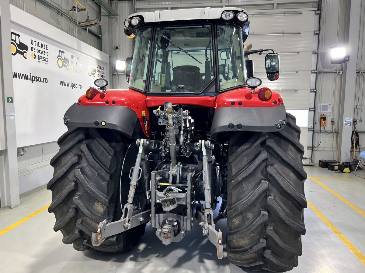 Massey Ferguson 7726