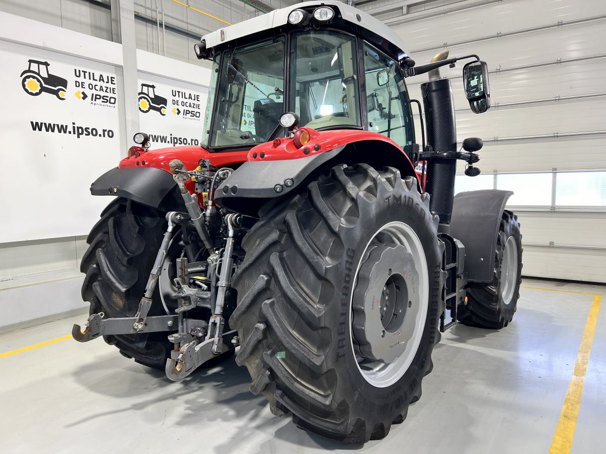 Massey Ferguson 7726