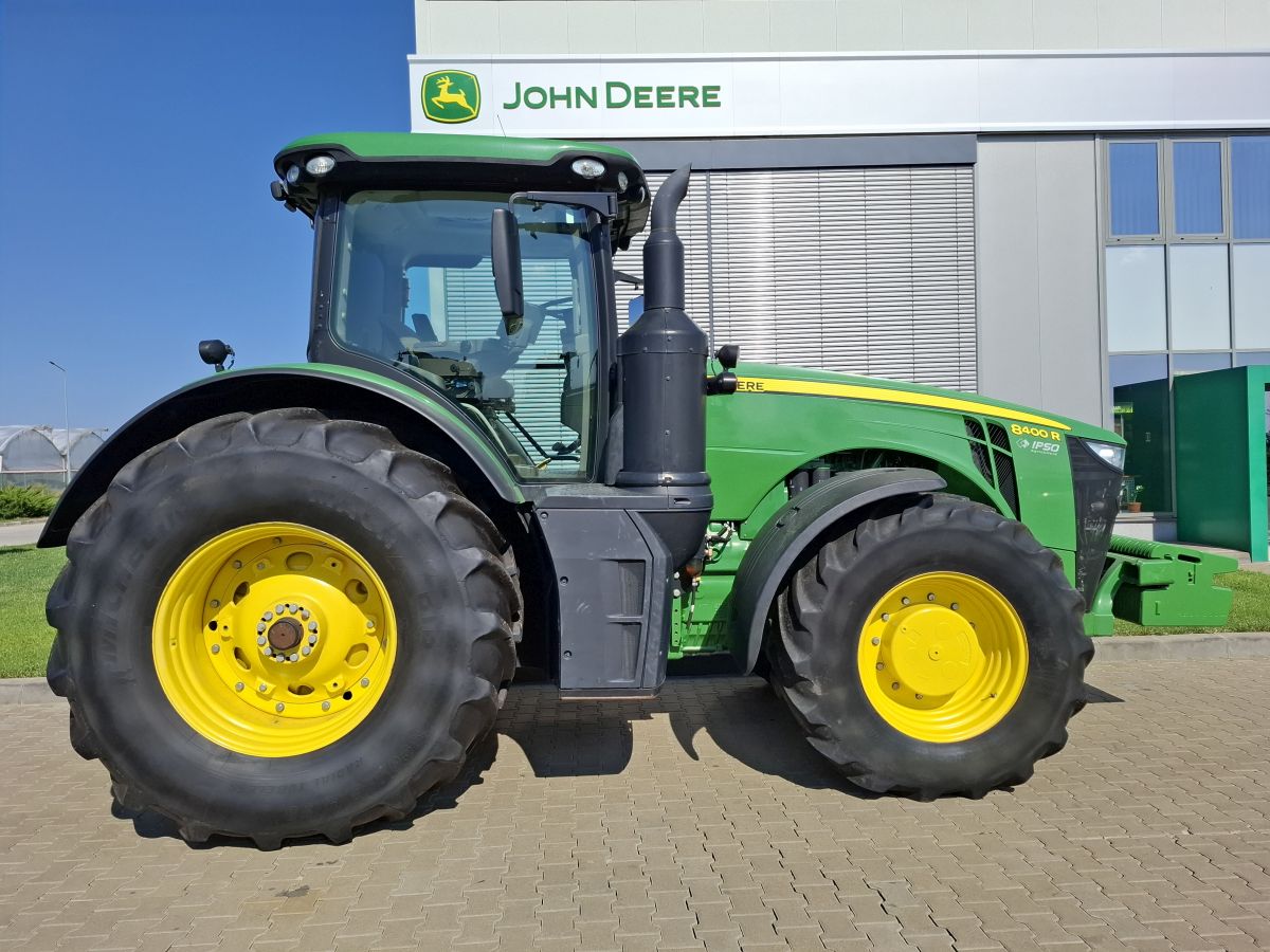 John Deere 8400R