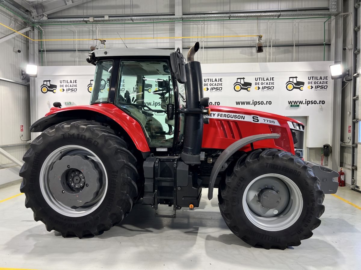 Massey Ferguson 7726