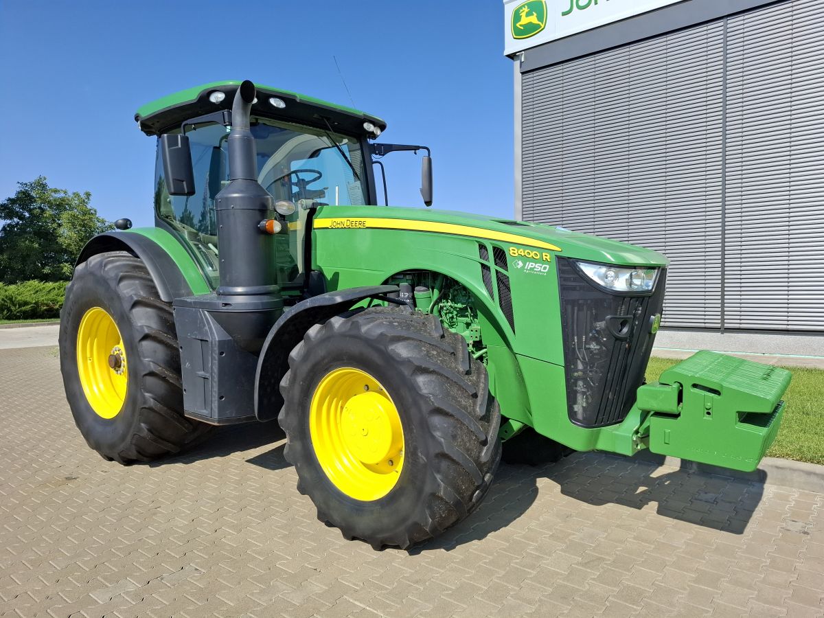 John Deere 8400R