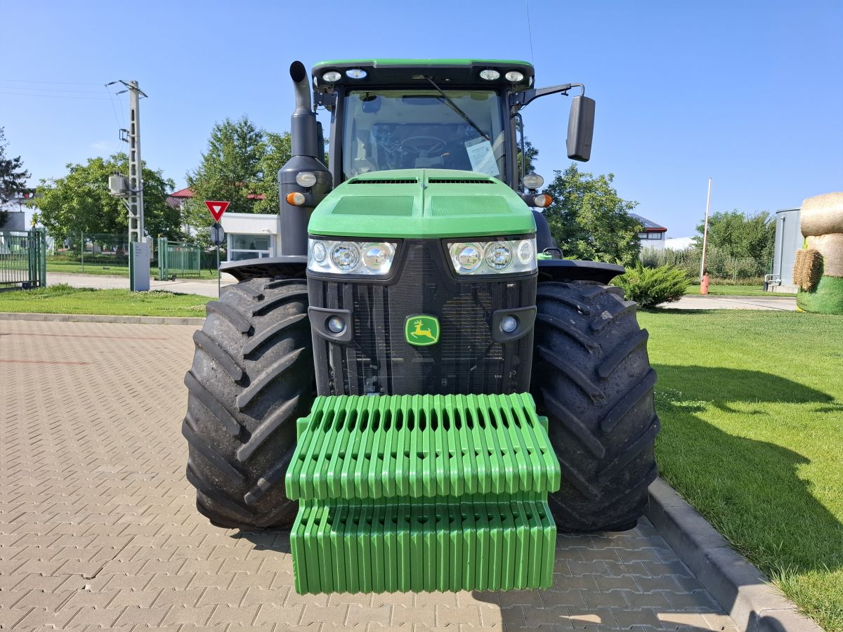 John Deere 8400R