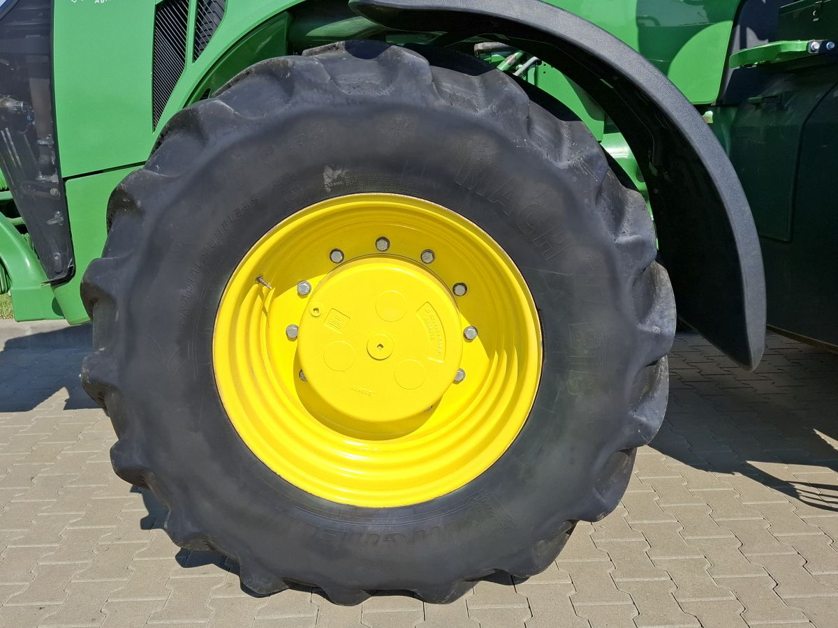 John Deere 8400R