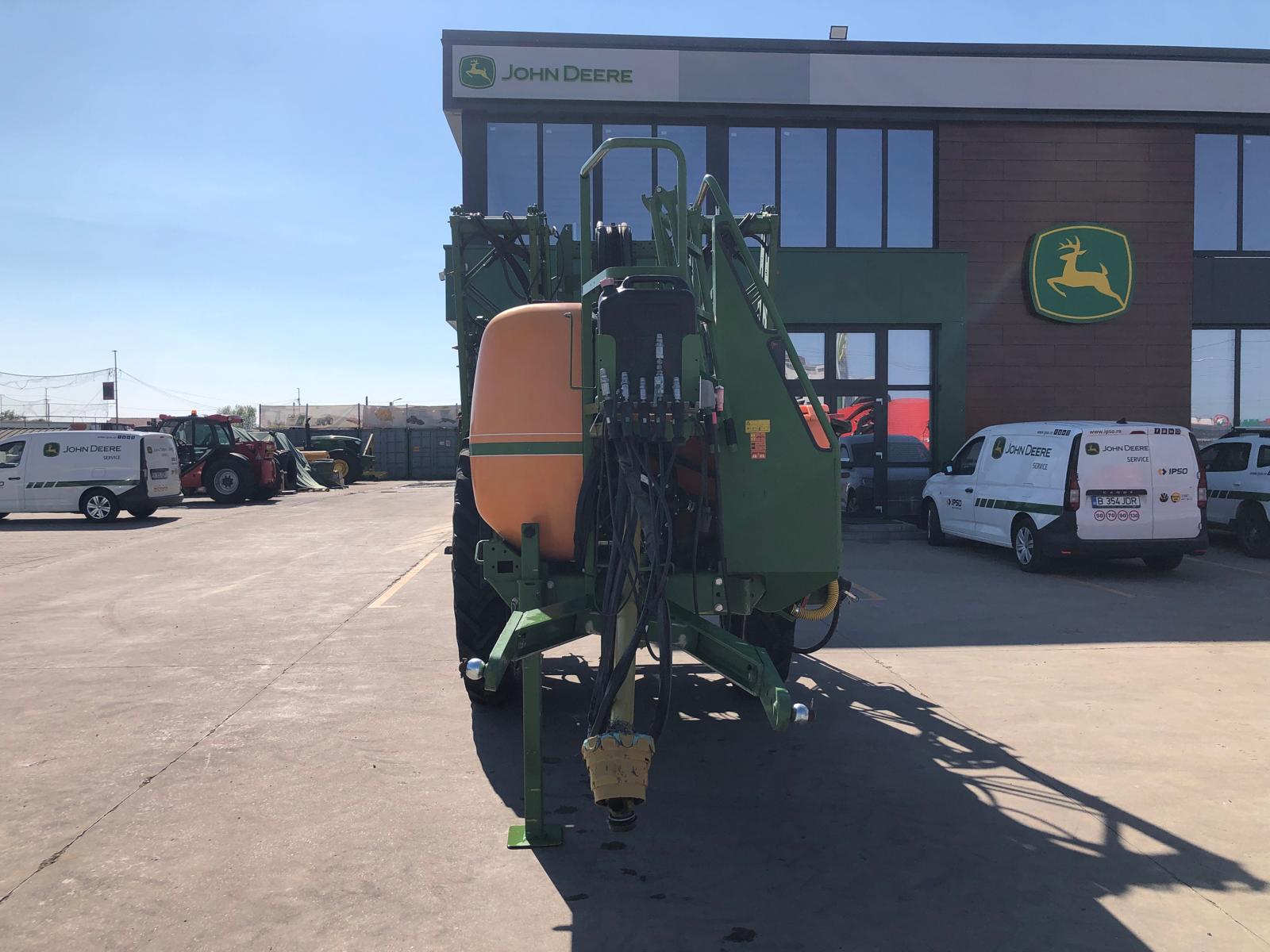 Sprayer tractat Amazone UG 2200