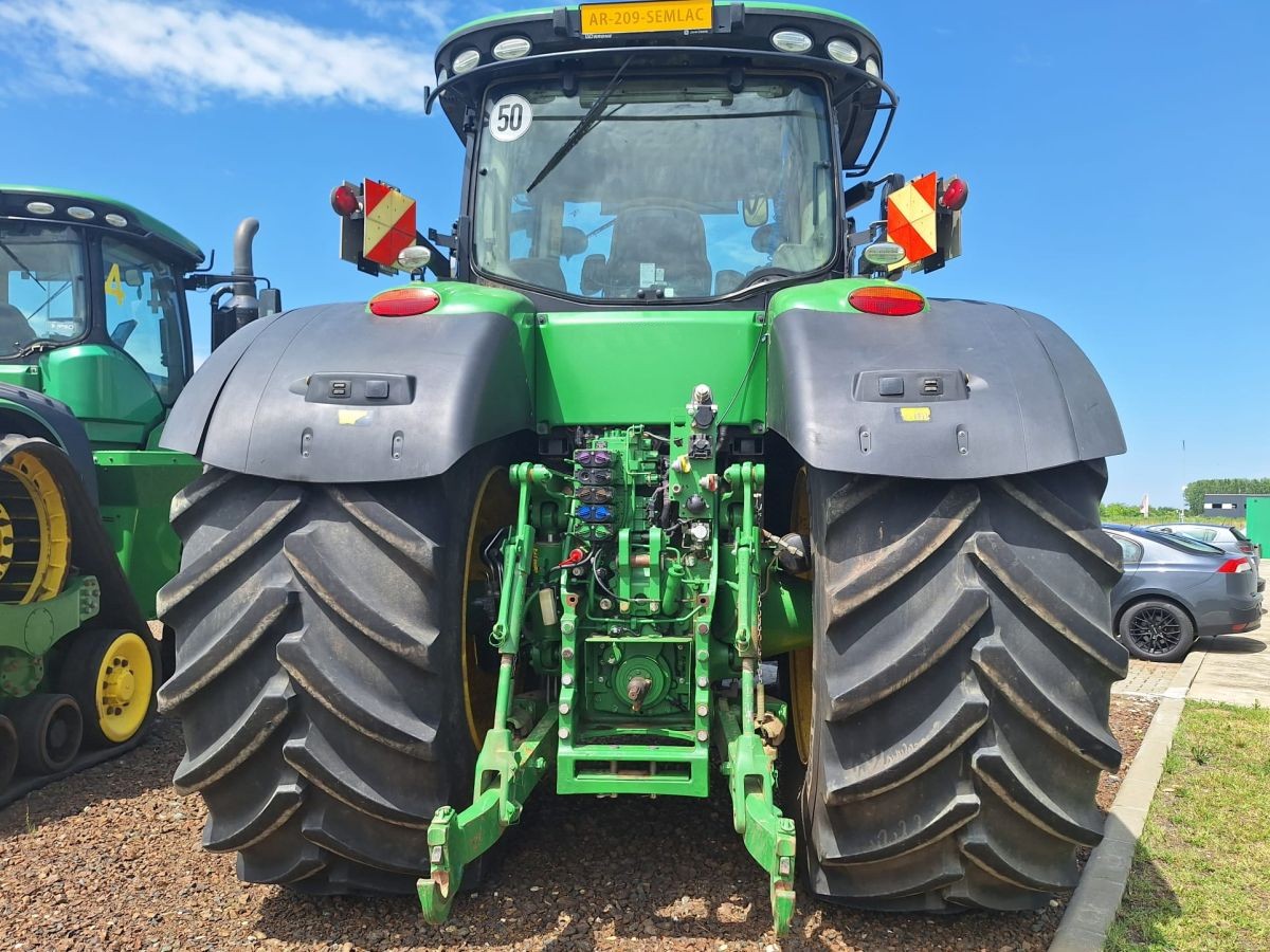 John Deere 8400R