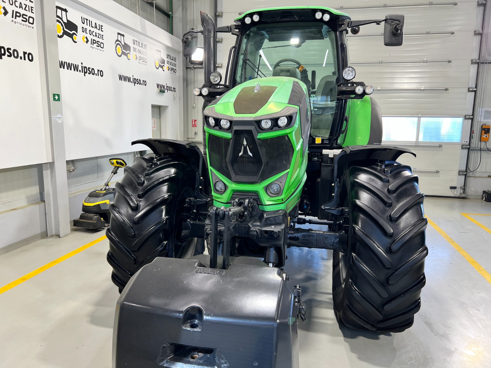 Deutz Fahr Agrotron 6215