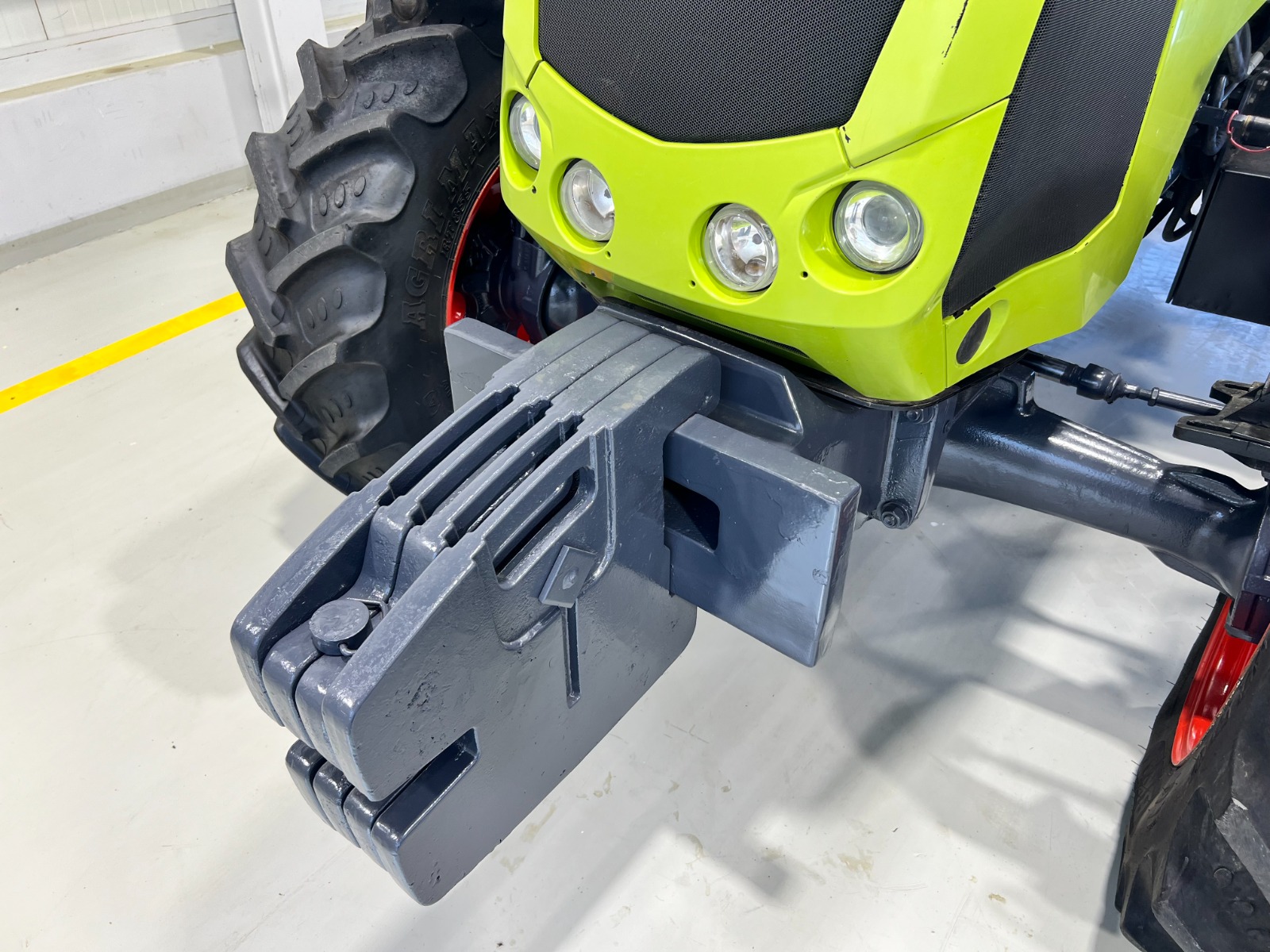 Claas Axos 310