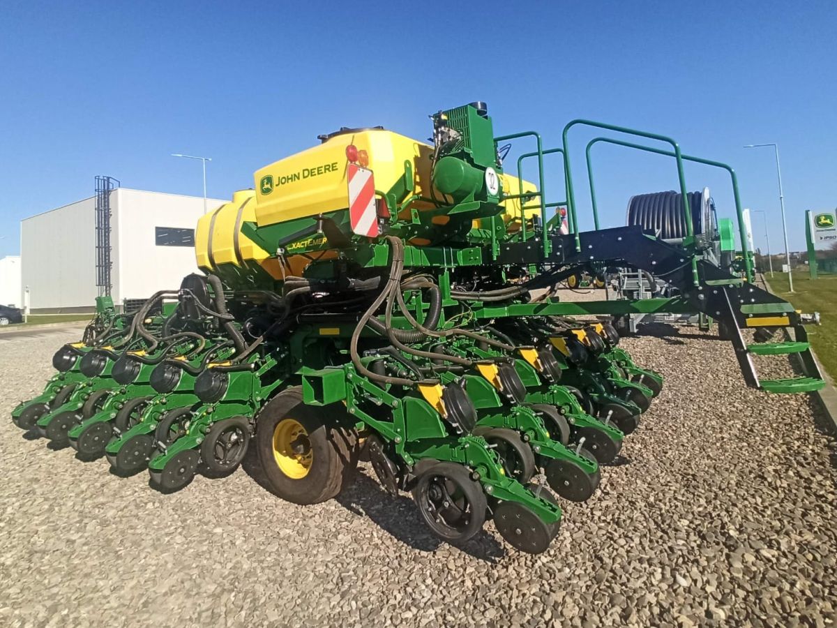 Semanatoare John Deere DB37 ExactEmerge