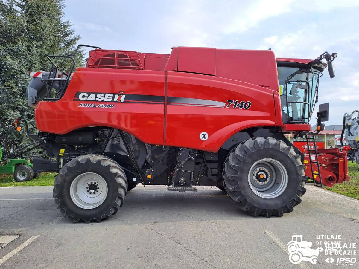 Case 7140 AFS Axial Flow + Header paioase