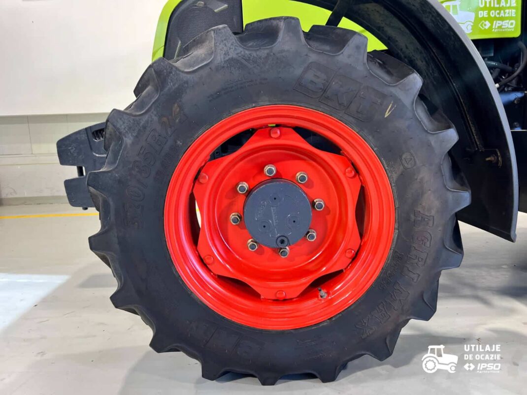 Claas Axos 310