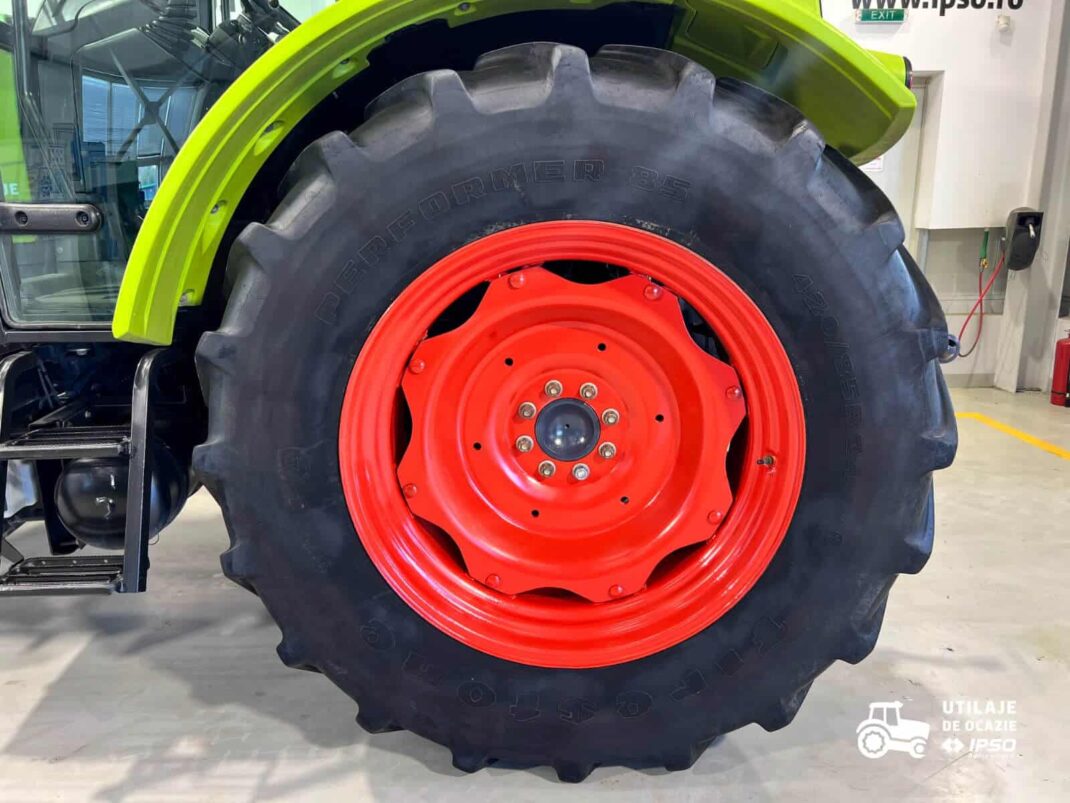 Claas Axos 310