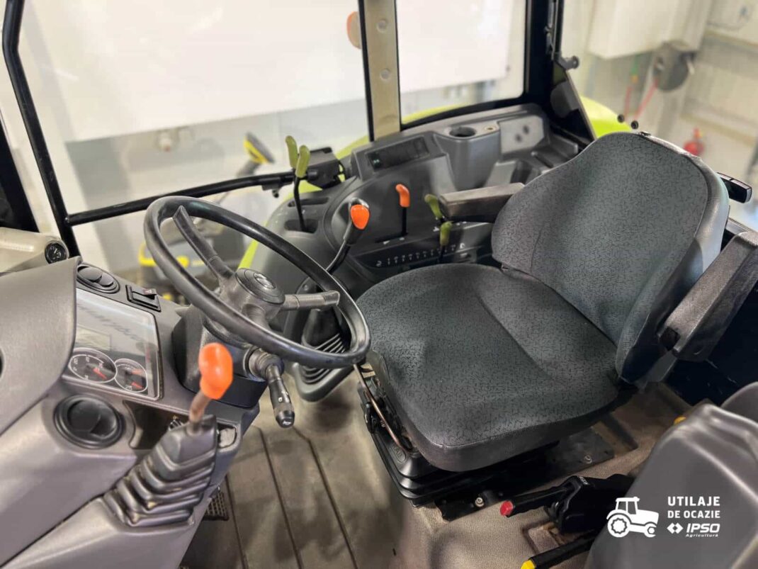 Claas Axos 310