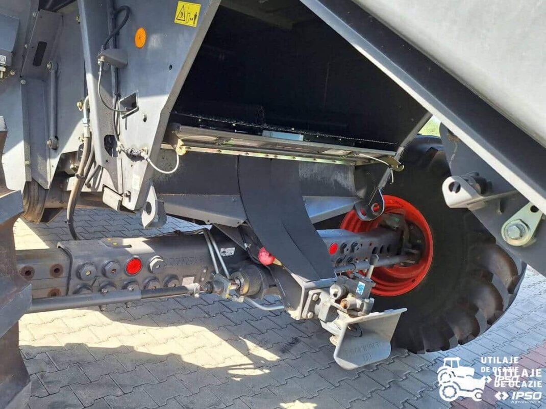 Claas Lexion 750 + Header paioase