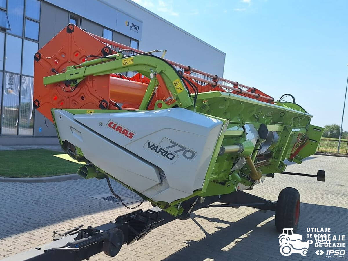 Claas Lexion 750 + Header paioase
