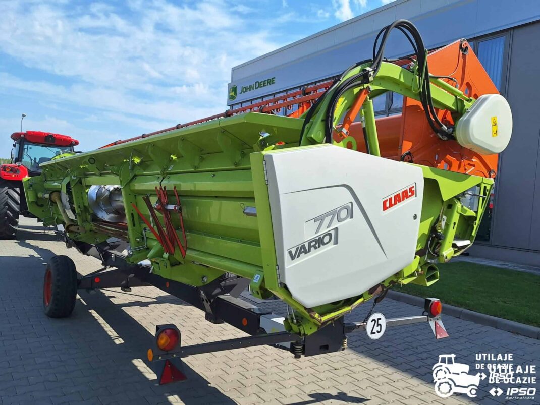 Claas Lexion 750 + Header paioase