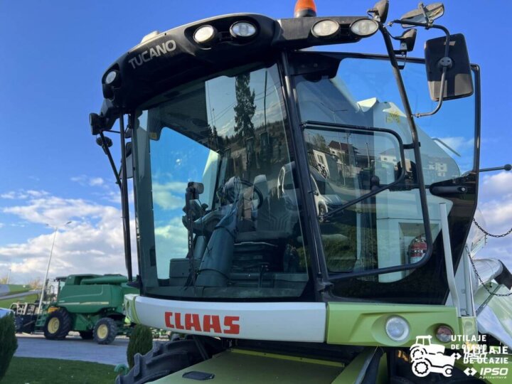 Claas Tucano 320 Header paioase 18 1