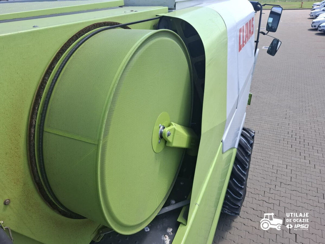 Claas Tucano 320 + Header paioase