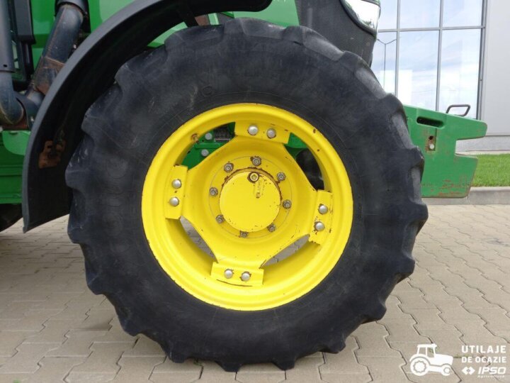 John Deere 5100M 19