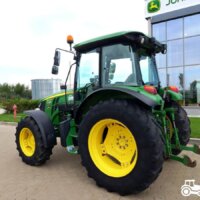 John Deere 5100M 2