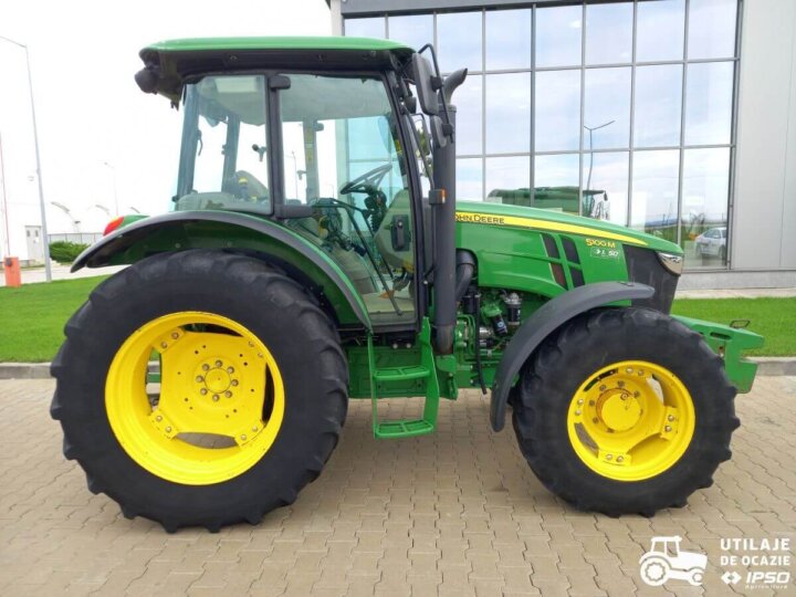 John Deere 5100M 5