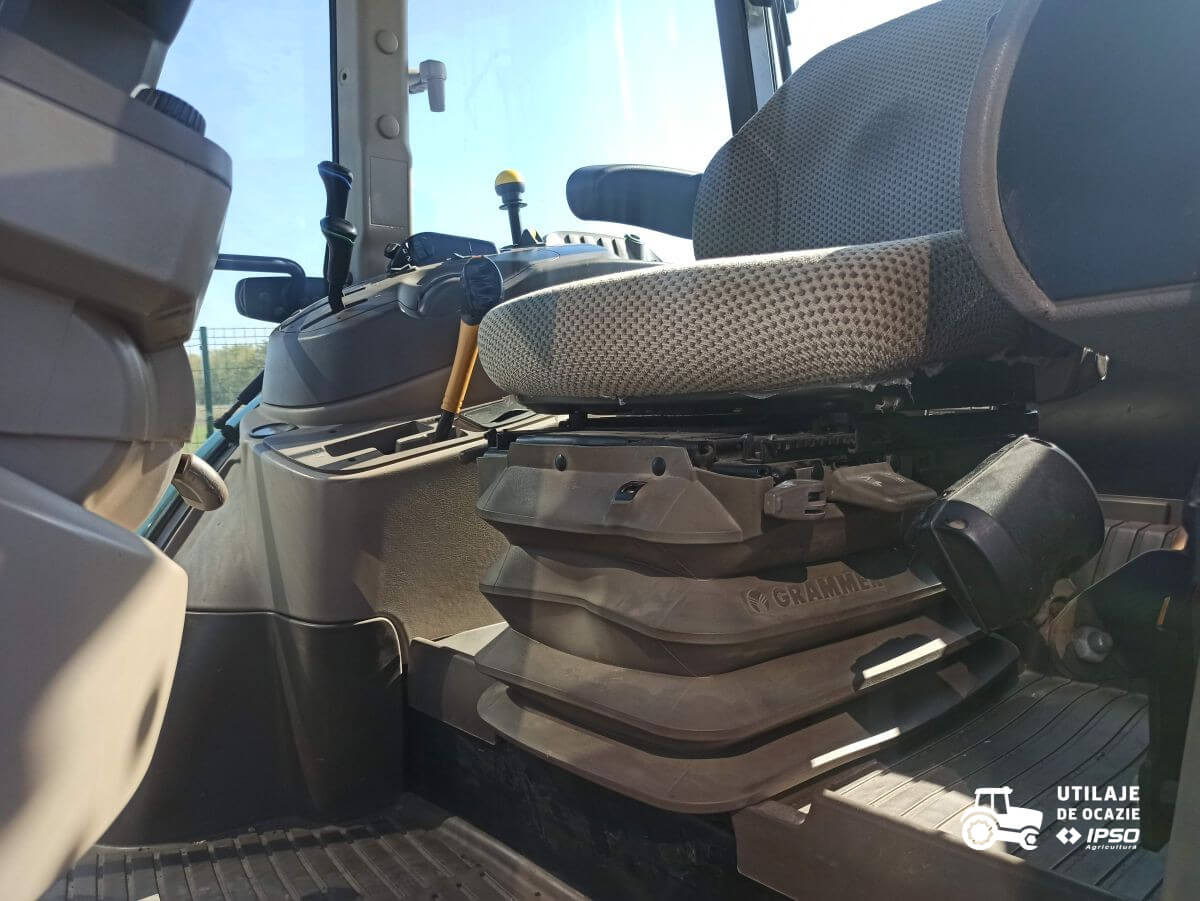 John Deere 6115MC