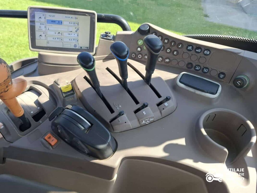 John Deere 6190R