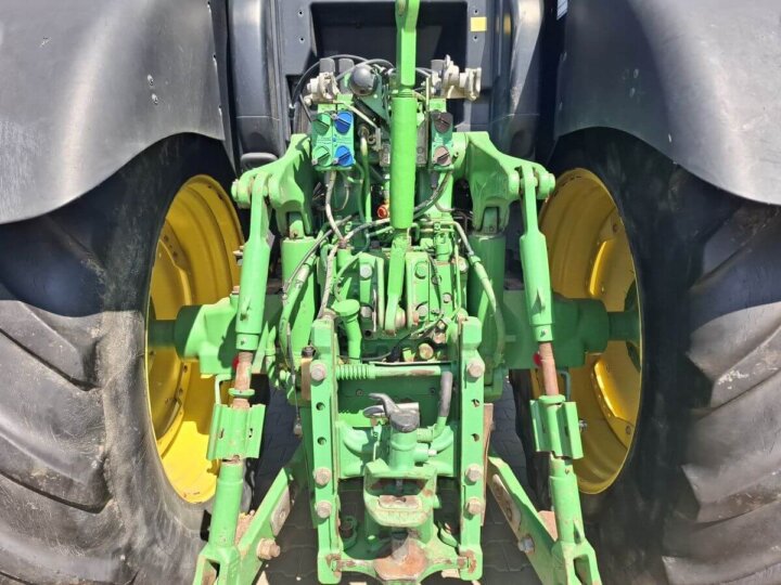 John Deere 6190R 17