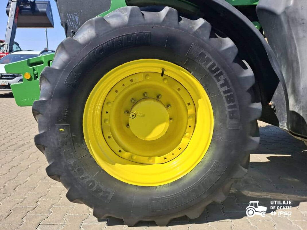 John Deere 6190R