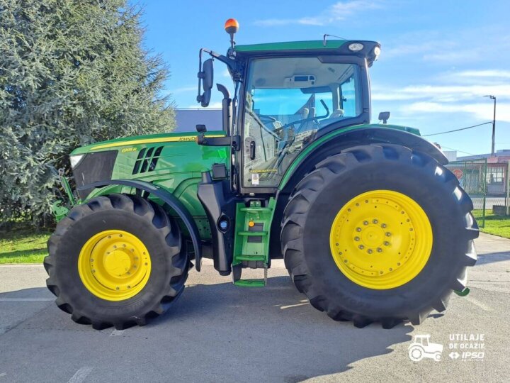 John Deere 6195R 1 2