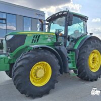 John Deere 6215R 1 1