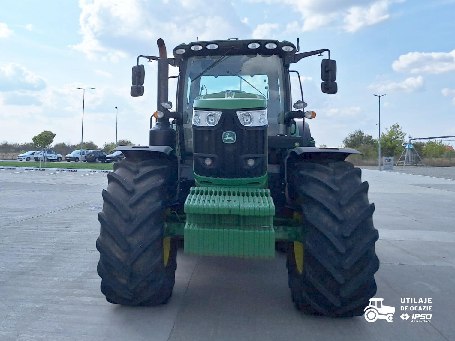 John Deere 6215R