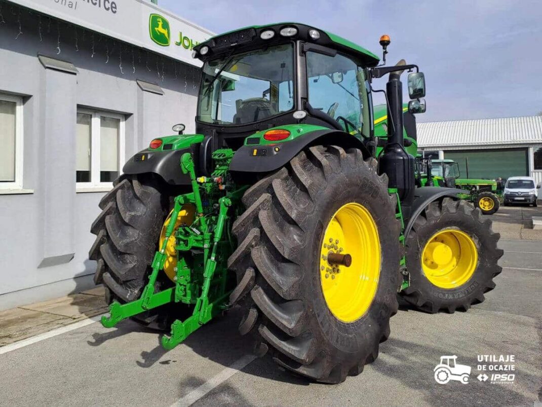 John Deere 6250R