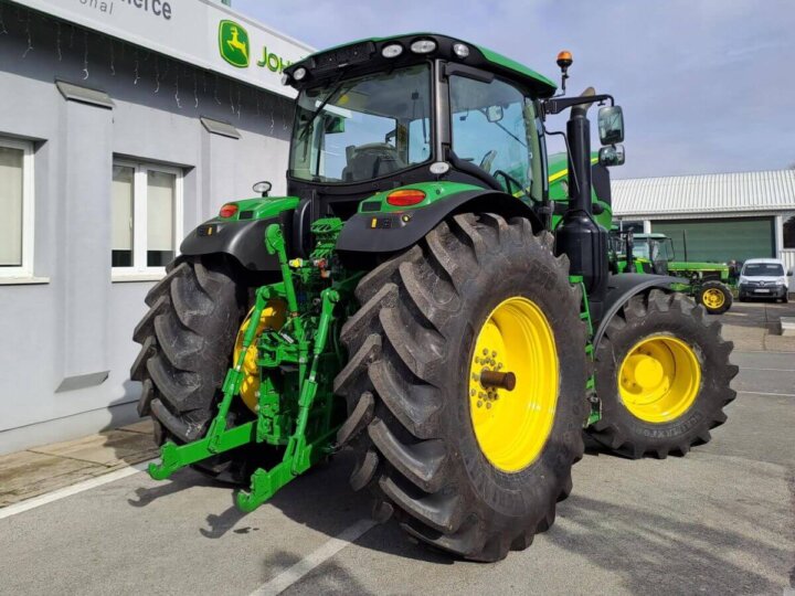 John Deere 6250R 3