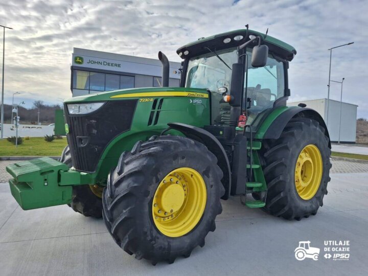 John Deere 7230R 1