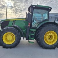 John Deere 7230R 2